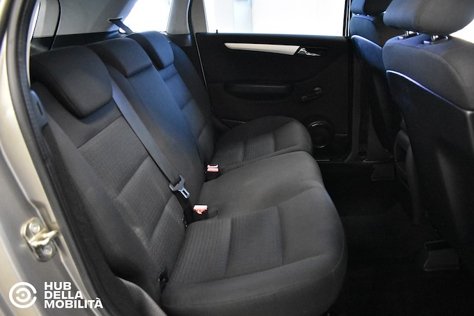 MERCEDES-BENZ B 180 CDI